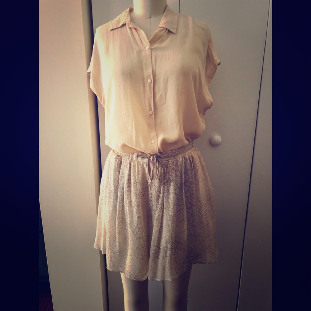 Club Monaco silk short